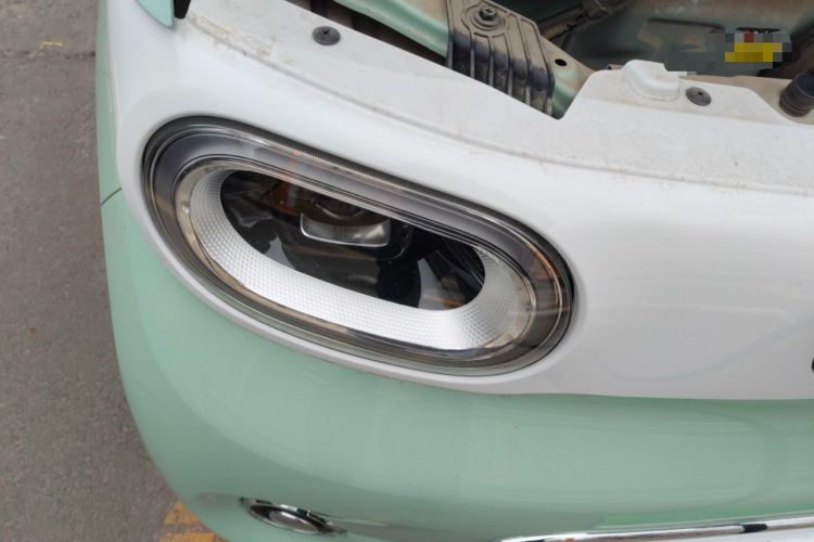 Used Wuling Hongguang MINIEV 2024 3rd Generation 215km Advanced Version Right Front Headlight