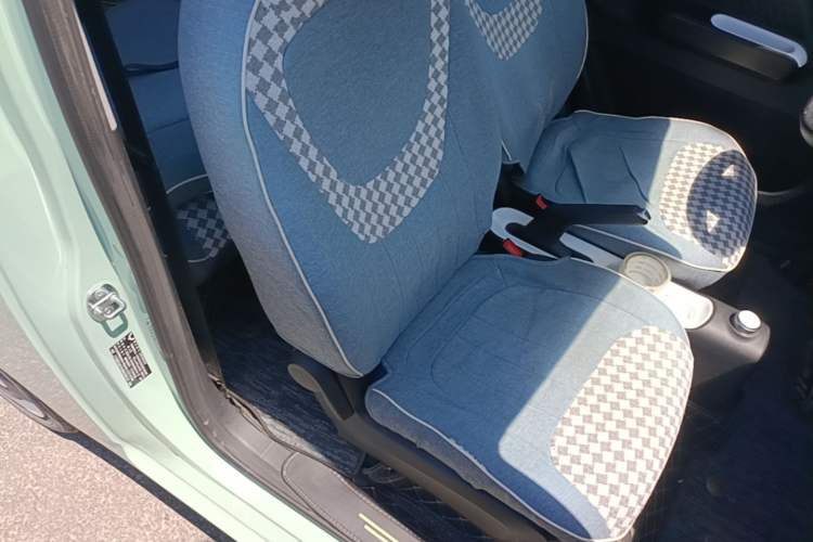 Used Wuling Hongguang MINIEV 2024 3rd Generation 215km Youth Edition Right Front Seat