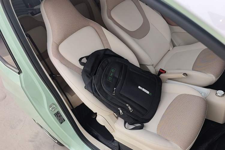 Used Wuling Hongguang MINIEV 2024 Third Generation 120 km Right Front Seat