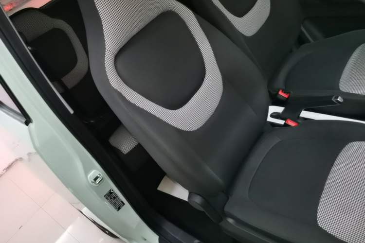 Used Wuling Hongguang MINIEV 2024 3rd Generation 215km Youth Edition Right Front Seat