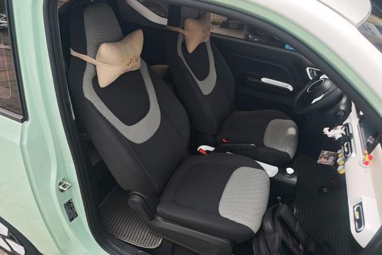 Used Wuling Hongguang MINIEV 2024 3rd Generation 215km Advanced Version Right Front Seat