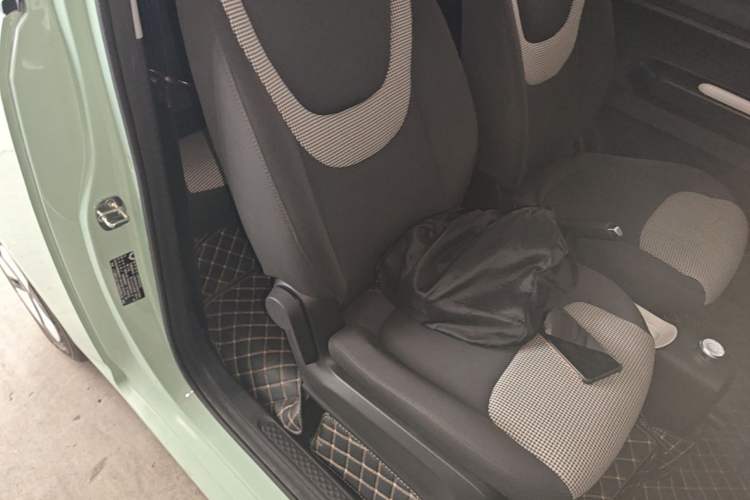 Used Wuling Hongguang MINIEV 2024 3rd Generation 215km Advanced Version Right Front Seat