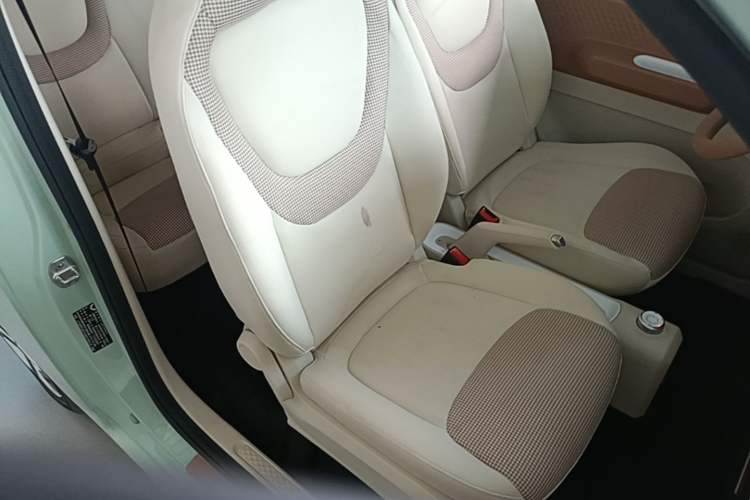 Used Wuling Hongguang MINIEV 2024 3rd Generation 215km Advanced Version Right Front Seat