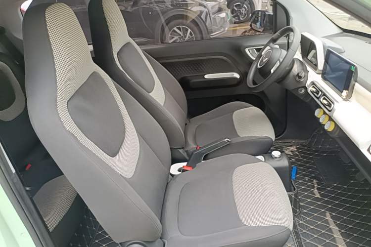 Used Wuling Hongguang MINIEV 2024 3rd Generation 215km Advanced Version Right Front Seat