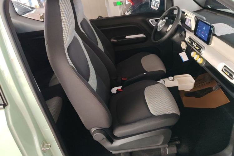 Used Wuling Hongguang MINIEV 2024 3rd Generation 215km Advanced Version Right Front Seat