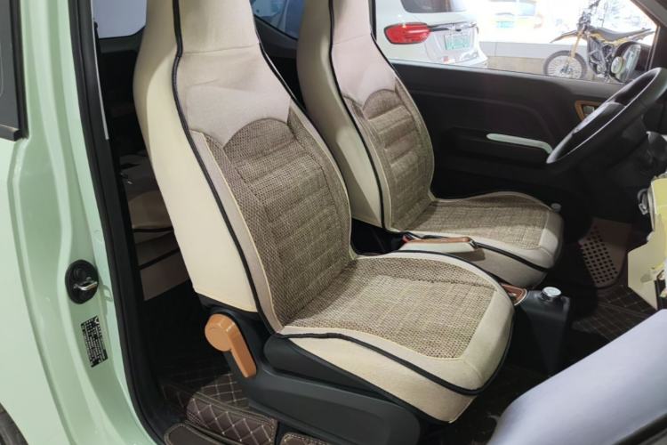 Used Wuling Hongguang MINIEV 2024 3rd Generation 215km Advanced Version Right Front Seat
