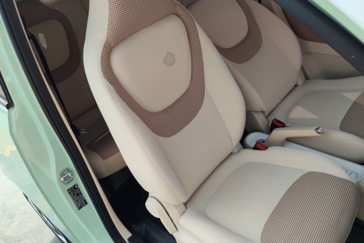 Used Wuling Hongguang MINIEV 2024 3rd Generation 170 km Right Front Seat