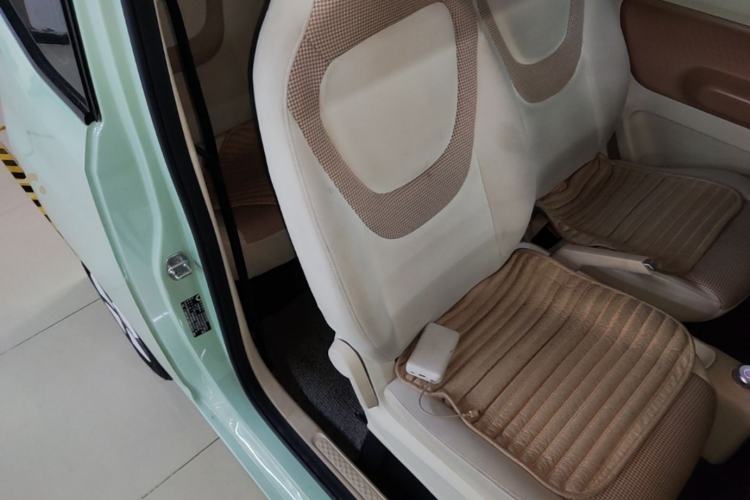 Used Wuling Hongguang MINIEV 2024 3rd Generation 215km Advanced Version Right Front Seat