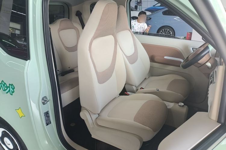 Used Wuling Hongguang MINIEV 2024 3rd Generation 215km Youth Edition Right Front Seat