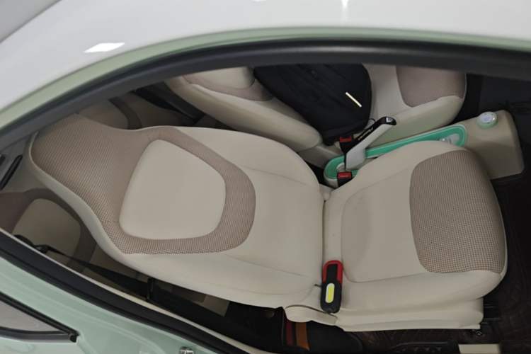 Used Wuling Hongguang MINIEV 2024 3rd Generation 215km Advanced Version Right Front Seat