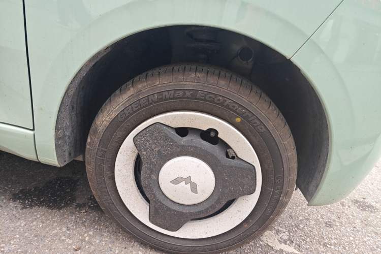Used Wuling Hongguang MINIEV 2024 3rd Generation 215km Youth Edition Right Front Wheel Hub