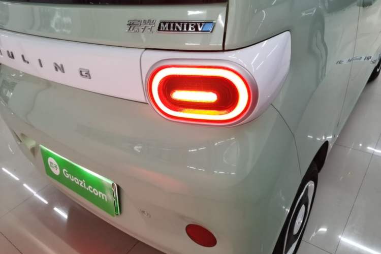 Used Wuling Hongguang MINIEV 2024 3rd Generation 215km Youth Edition Right Rear Taillight