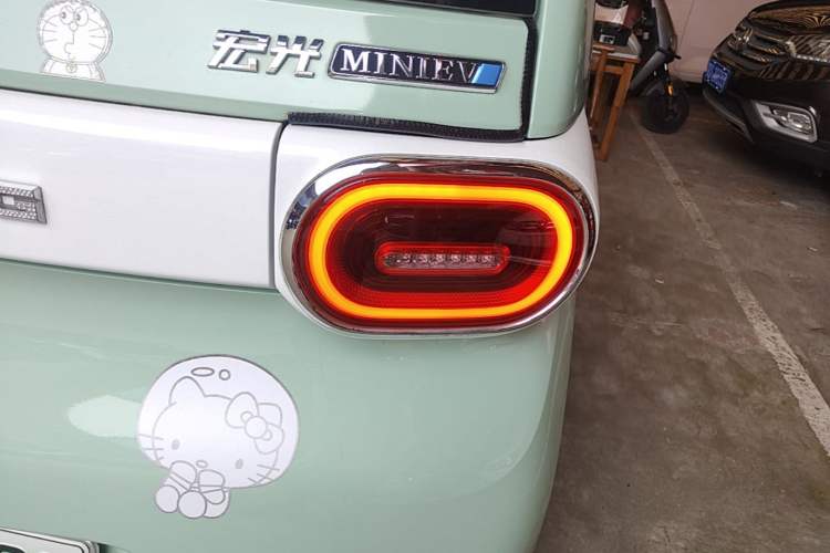 Used Wuling Hongguang MINIEV 2024 3rd Generation 215km Advanced Version Right Rear Taillight