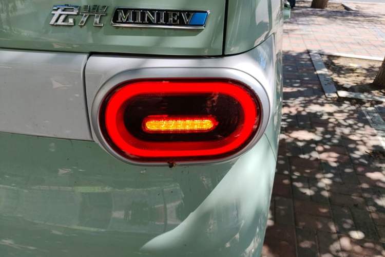 Used Wuling Hongguang MINIEV 2024 3rd Generation 215km Youth Edition Right Rear Taillight