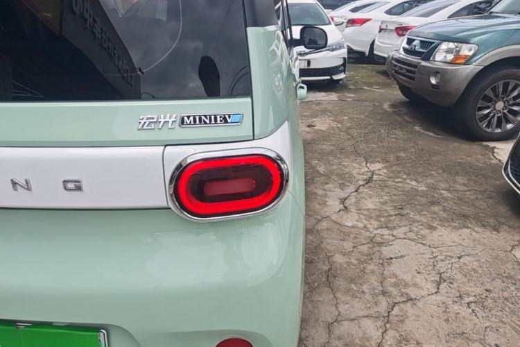 Used Wuling Hongguang MINIEV 2024 3rd Generation 215km Advanced Version Right Rear Taillight