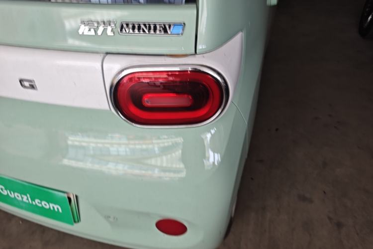 Used Wuling Hongguang MINIEV 2024 3rd Generation 215km Advanced Version Right Rear Taillight