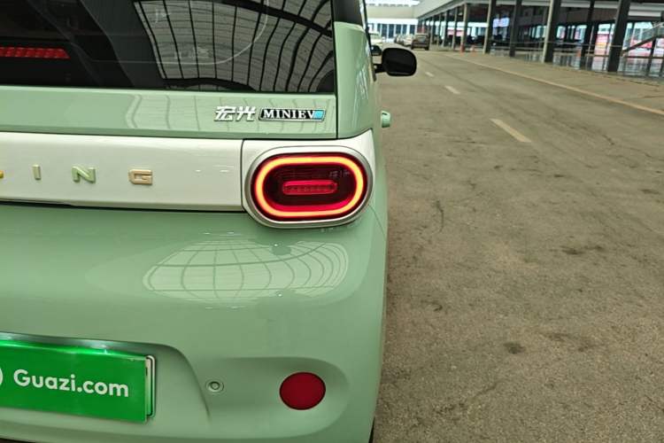 Used Wuling Hongguang MINIEV 2024 3rd Generation 215km Youth Edition Right Rear Taillight