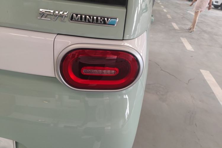 Used Wuling Hongguang MINIEV 2024 3rd Generation 215km Youth Edition Right Rear Taillight