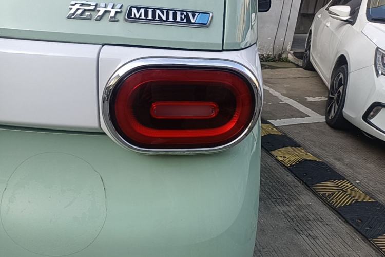 Used Wuling Hongguang MINIEV 2024 3rd Generation 215km Advanced Version Right Rear Taillight