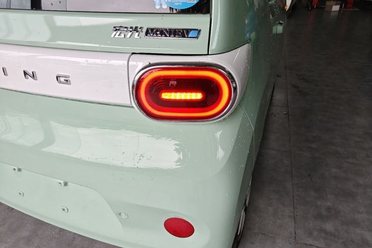 Used Wuling Hongguang MINIEV 2024 3rd Generation 215km Advanced Version Right Rear Taillight