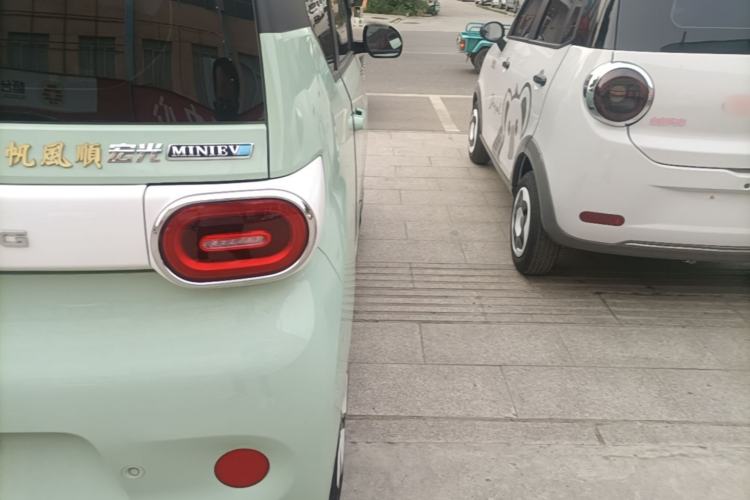 Used Wuling Hongguang MINIEV 2024 3rd Generation 215km Advanced Version Right Rear Taillight