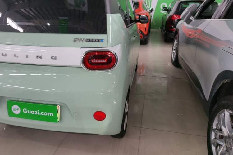 Used Wuling Hongguang MINIEV 2024 3rd Generation 215km Advanced Version Right Rear Taillight