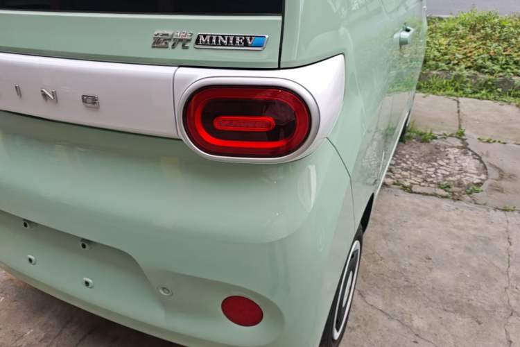 Used Wuling Hongguang MINIEV 2024 3rd Generation 215km Youth Edition Right Rear Taillight