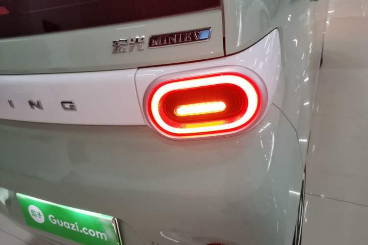 Used Wuling Hongguang MINIEV 2024 3rd Generation 215km Youth Edition Right Rear Taillight