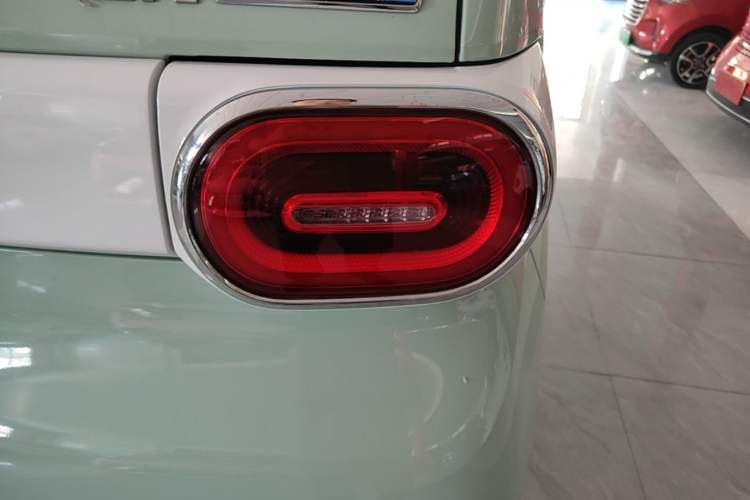 Used Wuling Hongguang MINIEV 2024 3rd Generation 215km Advanced Version Right Rear Taillight