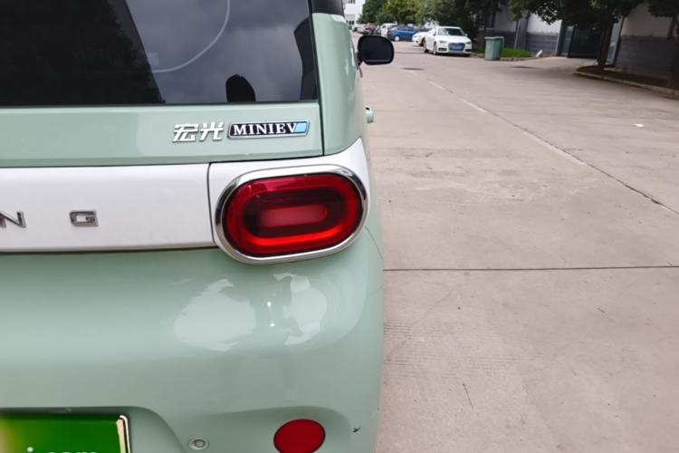 Used Wuling Hongguang MINIEV 2024 3rd Generation 215km Advanced Version Right Rear Taillight