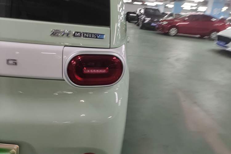 Used Wuling Hongguang MINIEV 2024 3rd Generation 215km Youth Edition Right Rear Taillight