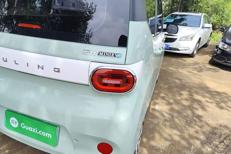 Used Wuling Hongguang MINIEV 2024 3rd Generation 215km Advanced Version Right Rear Taillight