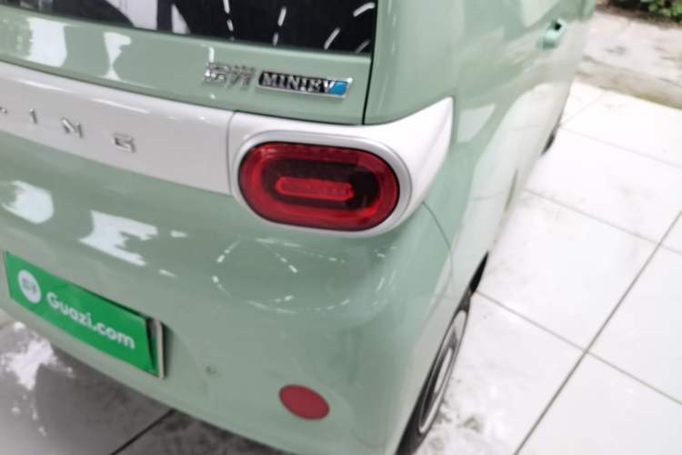 Used Wuling Hongguang MINIEV 2024 3rd Generation 215km Youth Edition Right Rear Taillight