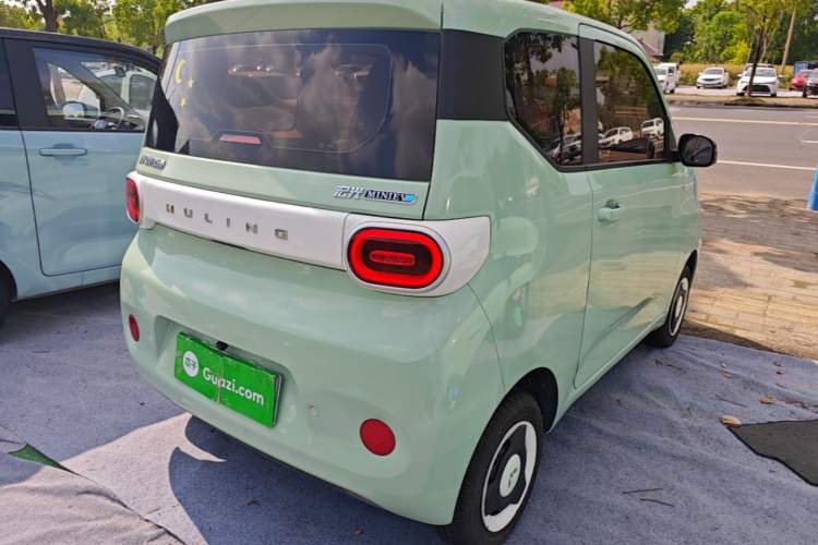 Used Wuling Hongguang MINIEV 2024 3rd Generation 215km Youth Edition Right Rear Taillight