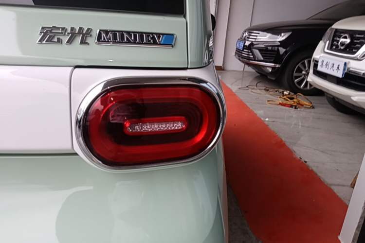 Used Wuling Hongguang MINIEV 2024 3rd Generation 170 km Right Rear Taillight
