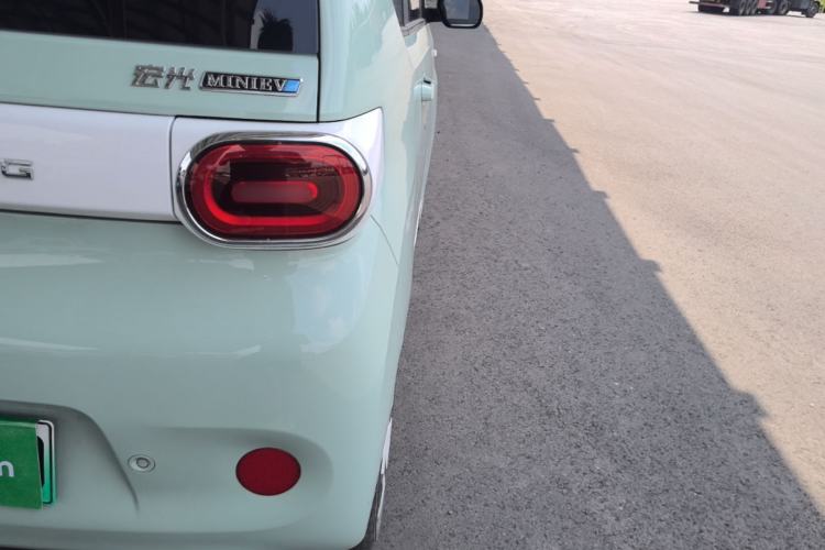 Used Wuling Hongguang MINIEV 2024 3rd Generation 215km Advanced Version Right Rear Taillight