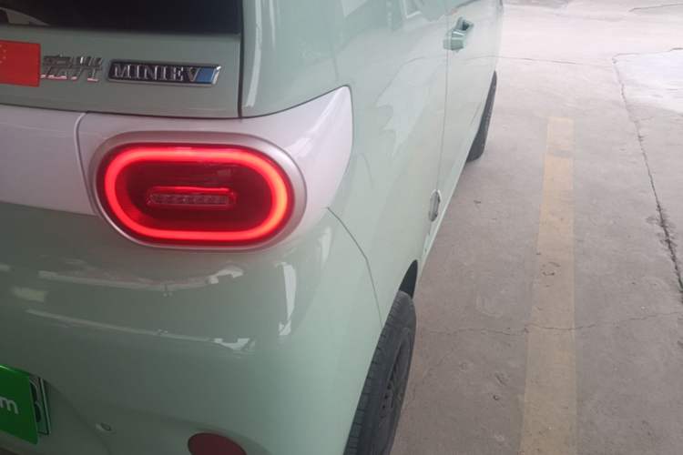 Used Wuling Hongguang MINIEV 2024 3rd Generation 215km Youth Edition Right Rear Taillight