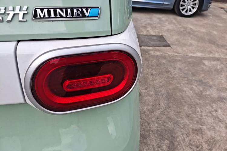 Used Wuling Hongguang MINIEV 2024 3rd Generation 215km Youth Edition Right Rear Taillight
