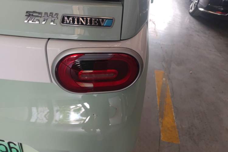 Used Wuling Hongguang MINIEV 2024 3rd Generation 215km Youth Edition Right Rear Taillight