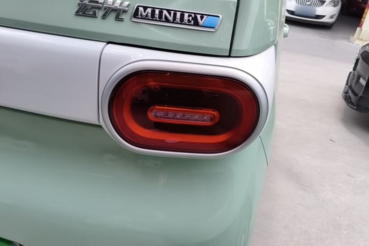 Used Wuling Hongguang MINIEV 2024 3rd Generation 215km Youth Edition Right Rear Taillight