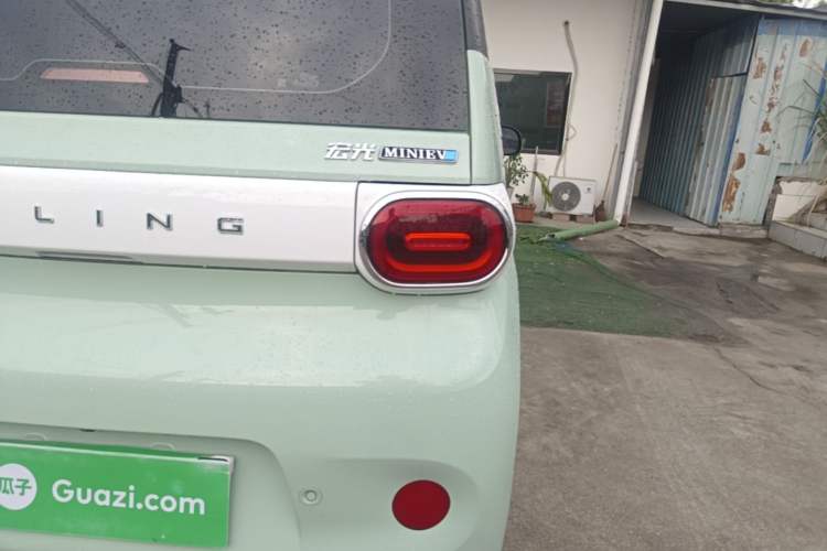Used Wuling Hongguang MINIEV 2024 3rd Generation 215km Advanced Version Right Rear Taillight