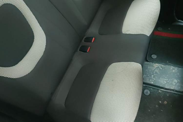 Used Wuling Hongguang MINIEV 2024 3rd Generation 215km Advanced Version Right Rear Wheel Hub
