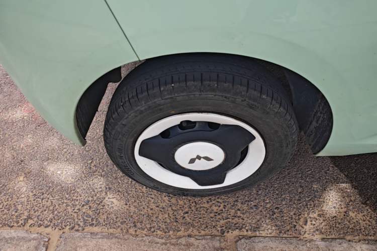Used Wuling Hongguang MINIEV 2024 3rd Generation 170 km Right Rear Wheel Hub