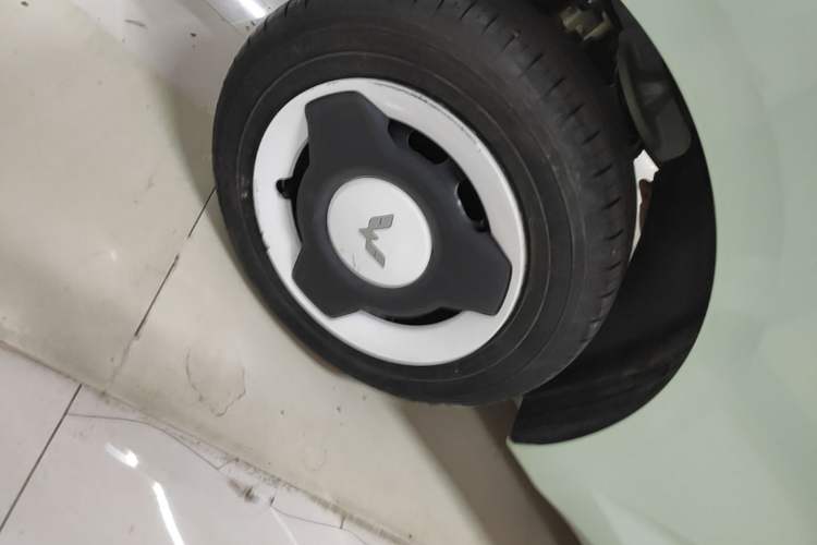 Used Wuling Hongguang MINIEV 2024 3rd Generation 170 km Right Rear Wheel Hub