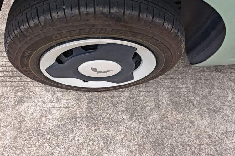 Used Wuling Hongguang MINIEV 2024 3rd Generation 215km Youth Edition Right Rear Wheel Hub