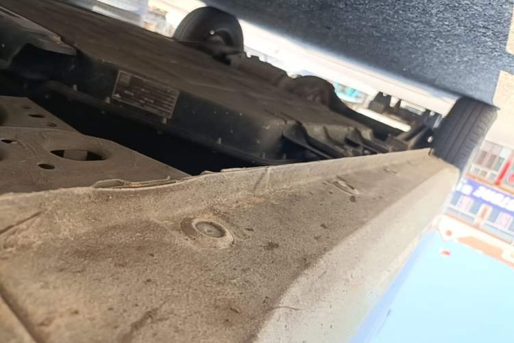 Used Wuling Hongguang MINIEV 2024 3rd Generation 215km Youth Edition Right Side Sill