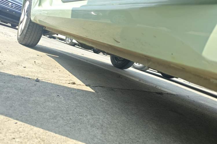 Used Wuling Hongguang MINIEV 2024 3rd Generation 215km Advanced Version Right Side Sill