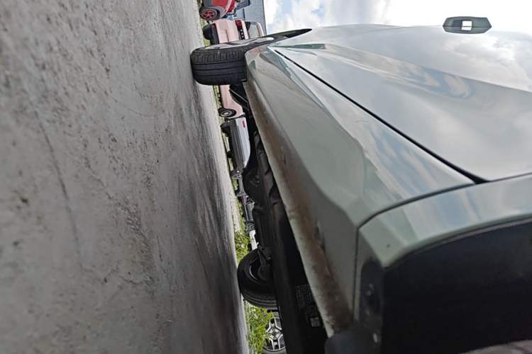 Used Wuling Hongguang MINIEV 2024 3rd Generation 215km Advanced Version Right Side Sill