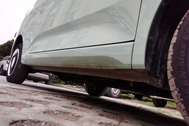 Used Wuling Hongguang MINIEV 2024 3rd Generation 170 km Right Side Sill