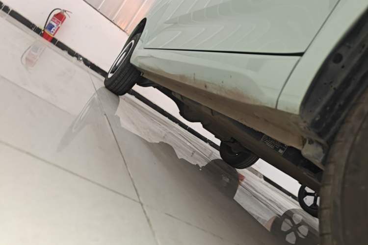 Used Wuling Hongguang MINIEV 2024 3rd Generation 215km Youth Edition Right Side Sill